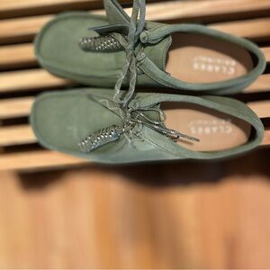 WALLABEE PALE green SUEDE
